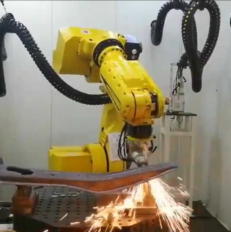 機械手激光切割機